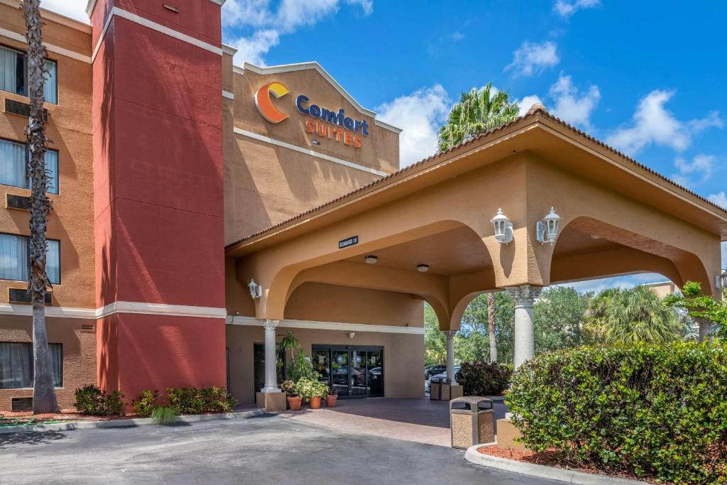 Comfort Suites Fort Pierce I-95 Main image 1